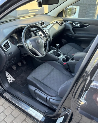 Nissan Qashqai cena 78000 przebieg: 125000, rok produkcji 2017 z Knurów małe 106